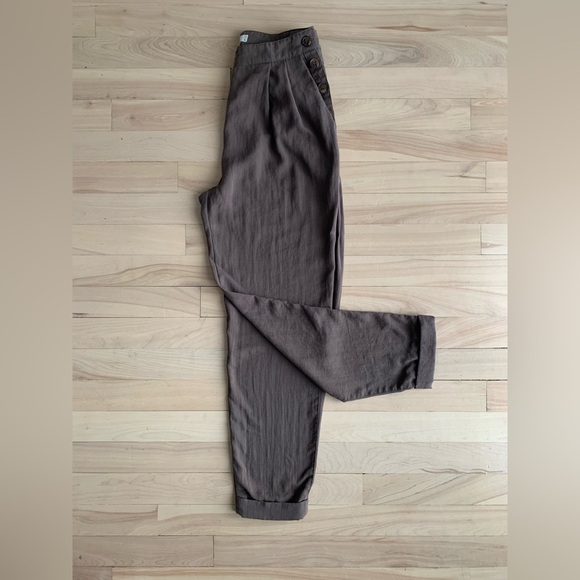 COVET - High-waisted Light Trousers - Picture 4 of 13